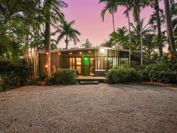 301 SW 14 Way, Fort Lauderdale, FL 33312