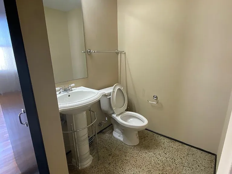 700 Church St #1007 — Photo 17
