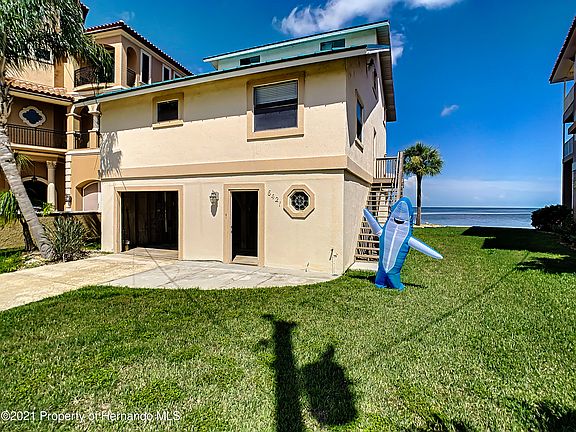 3rd image of 6421 Driftwood Dr
