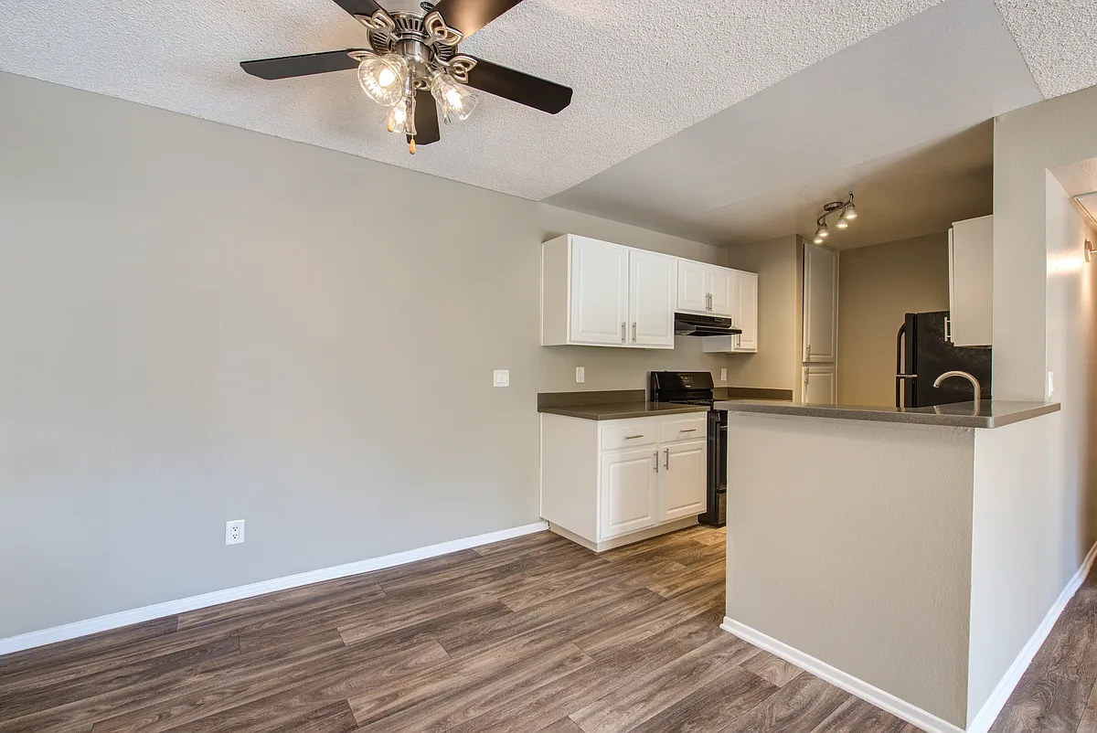 Building Photo - Canyon Ridge