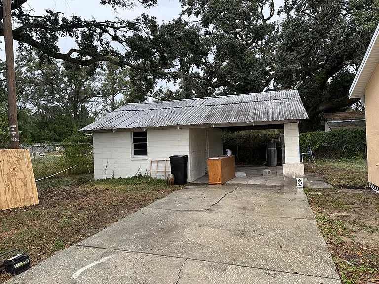 shed