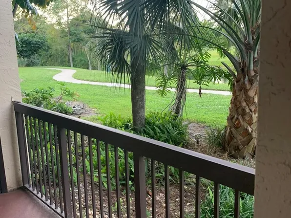 4561 W McNab Rd APT 21, Pompano Beach, FL 33069