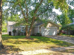1113 NW Weatherstone Dr, Blue Springs, MO 64015