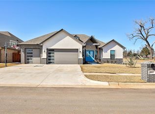 4801 Hidalgo Ave, Mustang, OK 73064