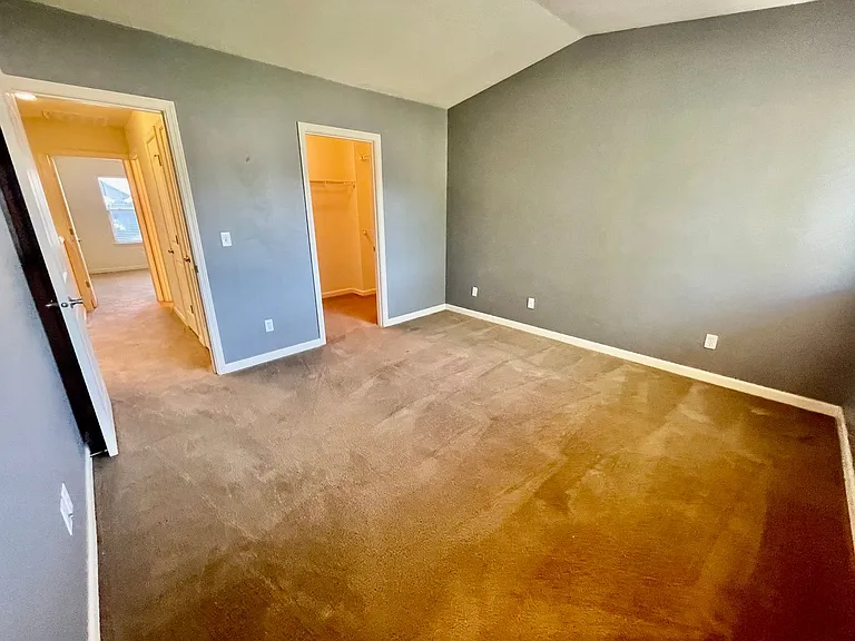 12947 NW Clement Ln — Photo 30