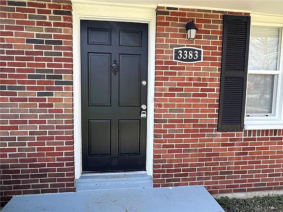3rd image of 3383 Lynn Dr