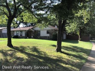 1113 W Queens St, Broken Arrow, OK 74012