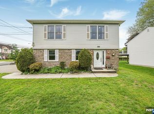 433 Tappan Rd, Northvale, NJ 07647