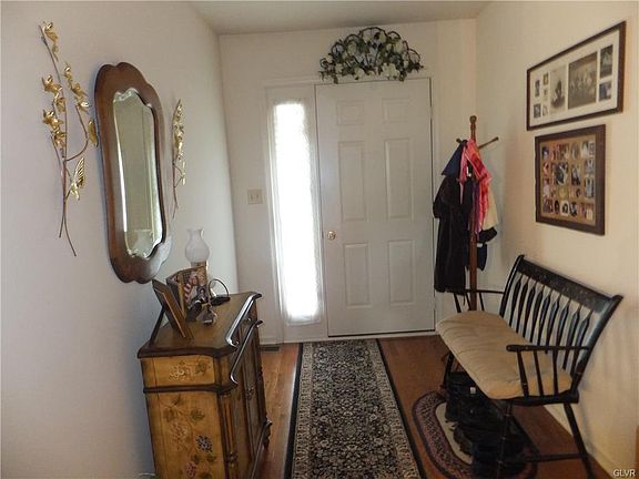 2nd image of 1250 Briarwood Ln