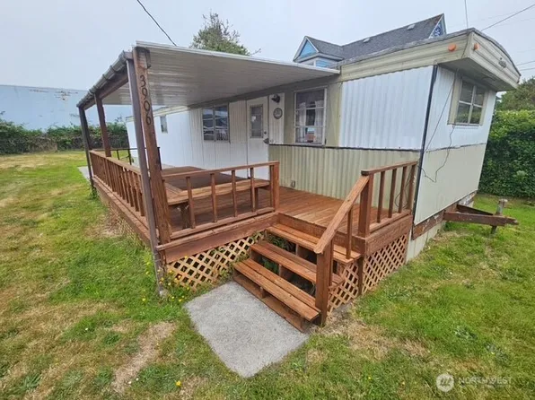 3906 L Place, Seaview, WA 98644
