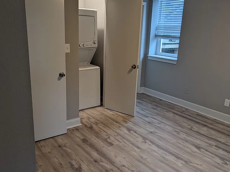 1207 E Armour Blvd — Photo 25