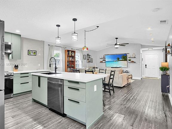 5th image of 4444 SW 72nd Ter