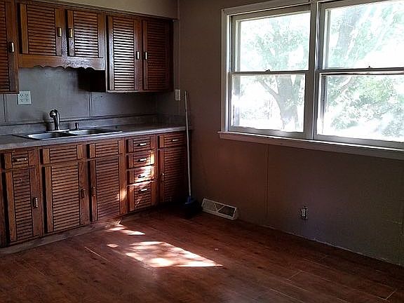 2nd image of 6011 67th Ave W