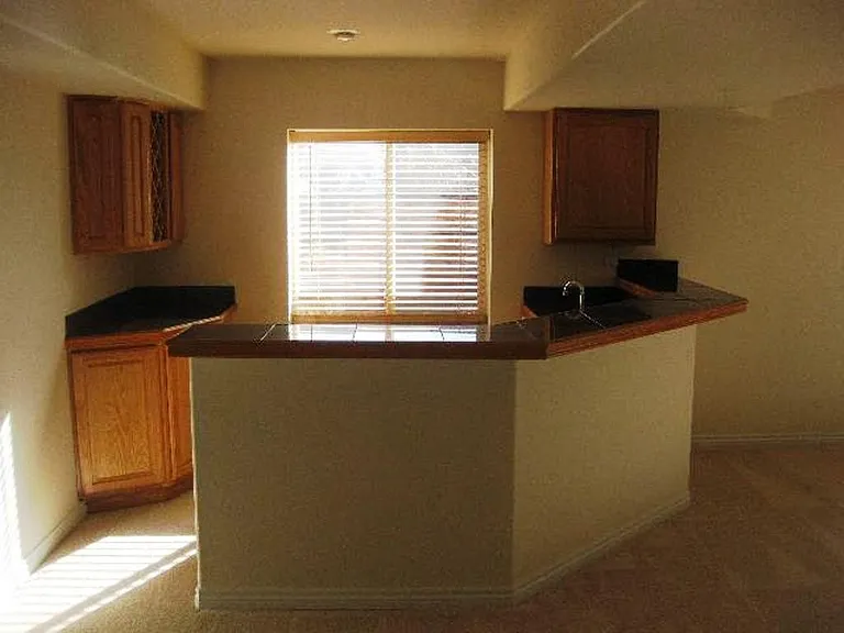 2075 Rockhurst Blvd — Photo 10