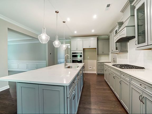 Photo Representation of Astaire Plan. Colors, finishes and options will vary.