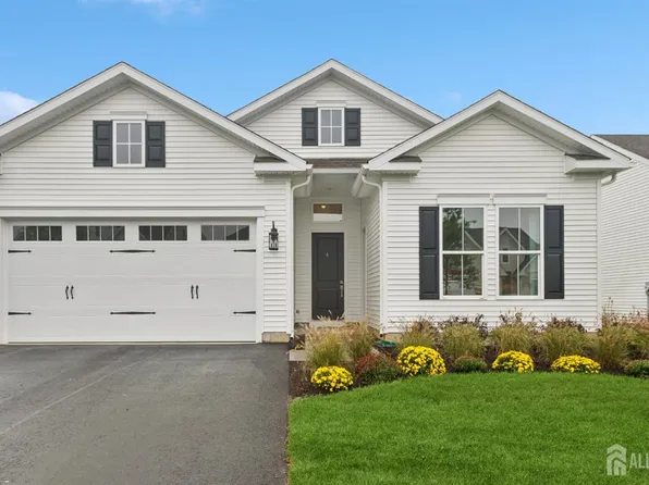 5 Flemmer Ct #20, Plainsboro, NJ 08536