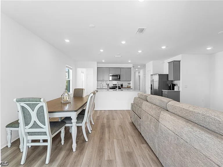 44148 Kelly Dr — Photo 14