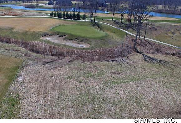 2nd image of 325 Forest Oaks Dr