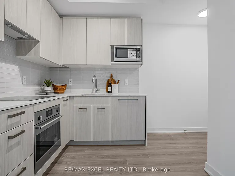 75 Curlew Dr #Townhouse 4 — Photo 8
