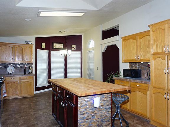 4th image of 1220 Vienna Dr Space 569