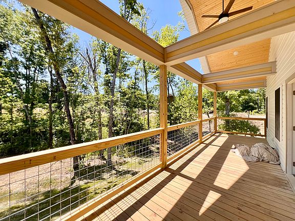 5th image of 205 Rock Bridge Dr