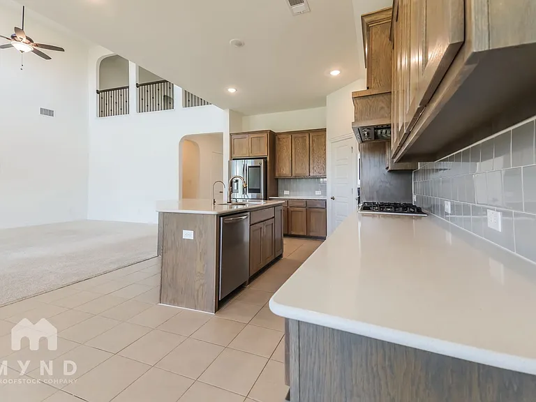 12108 Buffalo Hills Dr — Photo 12