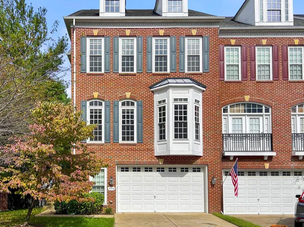4396 Patriot Park Ct, Fairfax, VA 22030
