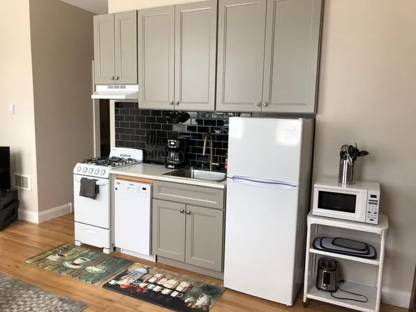 351 14th St APT 5, Astoria, OR 97103