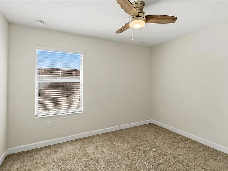 11686 Epic Ave — Photo 22