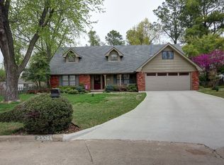 2306 Ridgeview Ln, Claremore, OK 74017