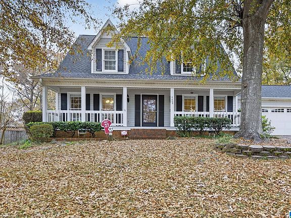2nd image of 4409 Cambridge Ln