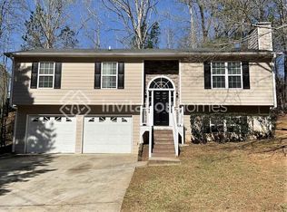 7785 Willow Cove Ct, Douglasville, GA