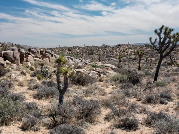 101 Hondo St, Pioneertown, CA 92268