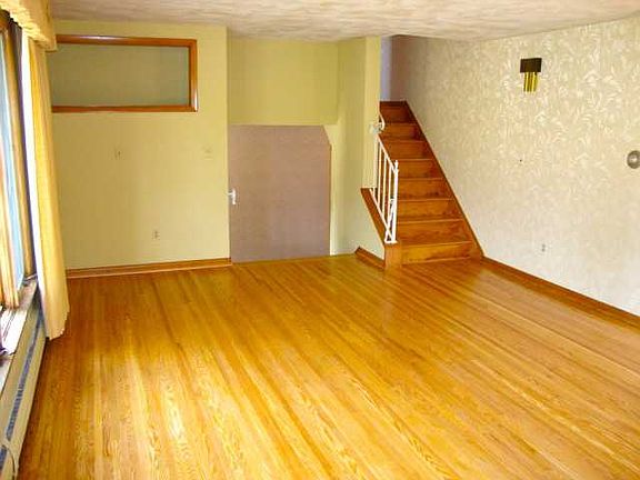 3rd image of 89 Ponderosa Dr