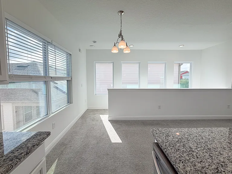 2960 Scout St — Photo 6