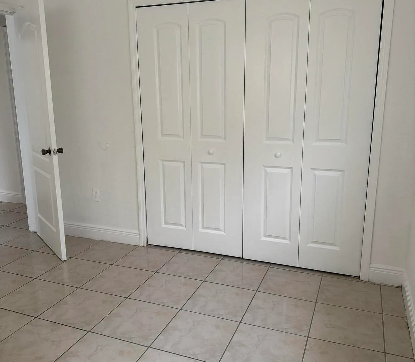 2 bed, 1.0 bath, 829 sqft, $1,750 — Photo 3