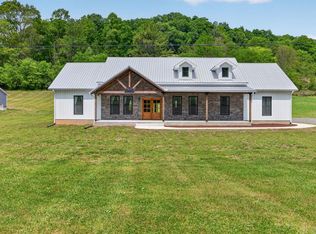 53 Kemp Hollow Rd, Pleasant Shade, TN 37145