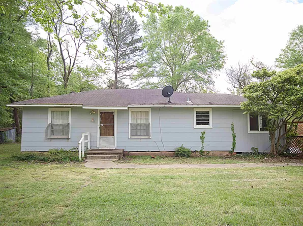 744 Chapman Rd W, Farmerville, LA 71241