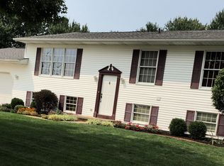 103 Northwood Dr, Dover, OH