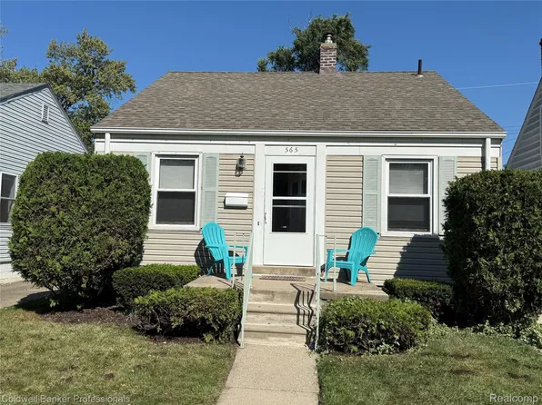 565 E Webster St, Ferndale, MI 48220