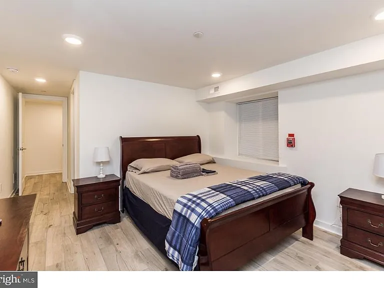 1616 Brown St #1 — Photo 5