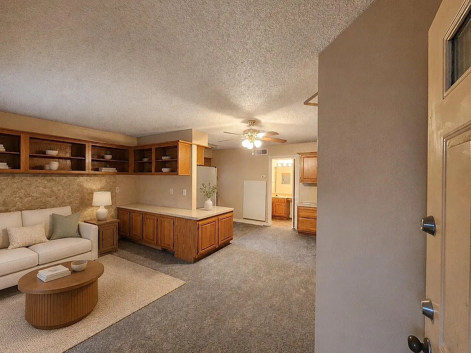1311 Antoine Dr #148
