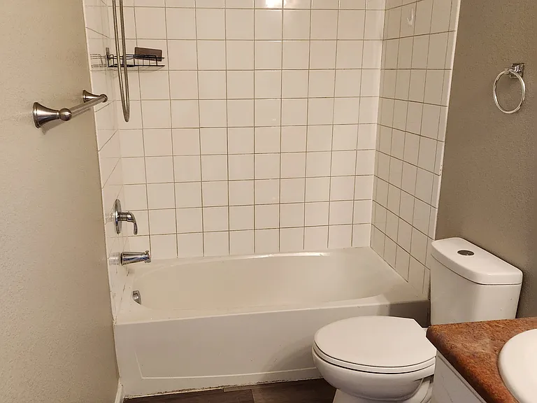 495 Riverview Dr #1501 — Photo 8