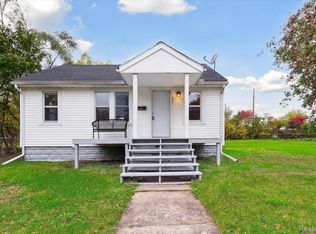 877 Cameron Ave, Pontiac, MI 48340