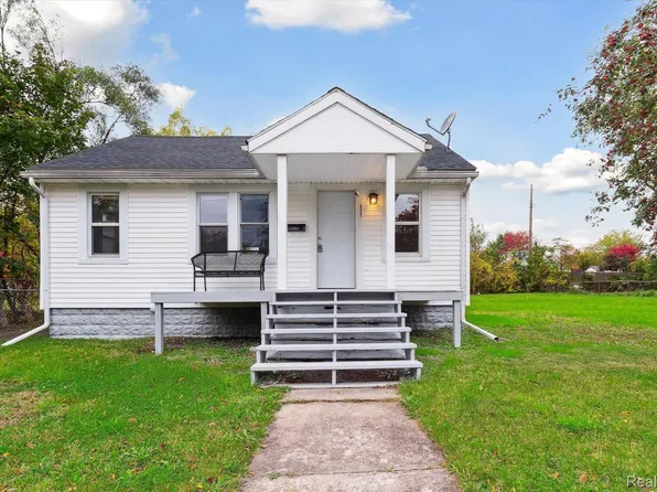 877 Cameron Ave, Pontiac, MI 48340