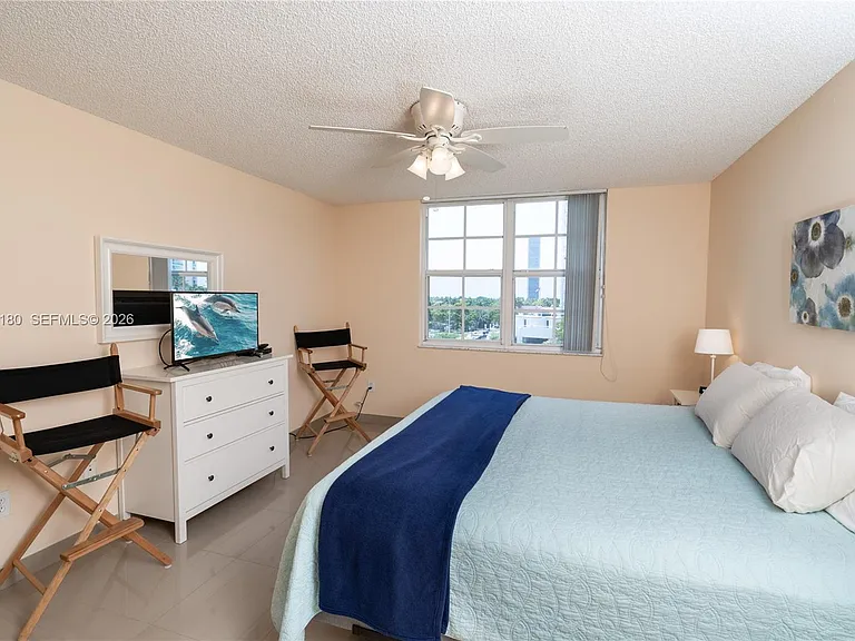 19601 E Country Club Dr #7606 — Photo 10