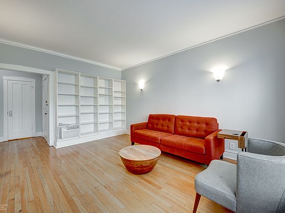3rd image of 5551 S Kimbark Ave APT 9