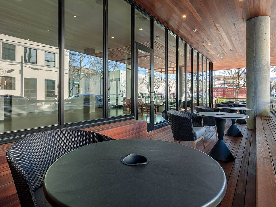 Outdoor Bistro Seating