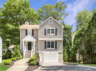 140 Johnson Rd, Scarsdale, NY 10583