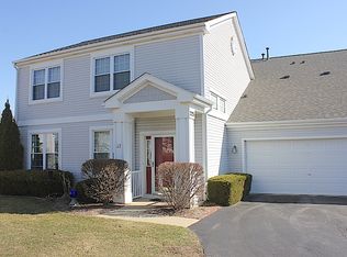 223 Grays Dr, Oswego, IL